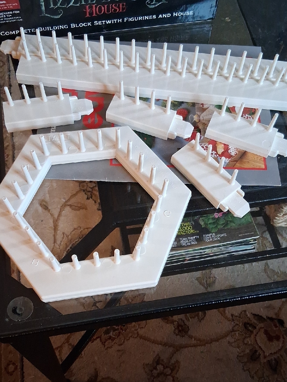 LAP WEAVING HEXAGON LOOM, CHRISTMAS PROJECT BOOK, EXTRA PIECES